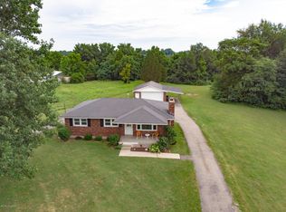 352 Windy Hill Rd, Shepherdsville, KY 40165