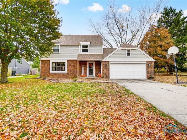 1315 Bourgogne Ave, Bowling Green, OH 43402