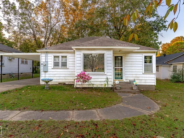 615 W 2nd St, Rector, AR 72461