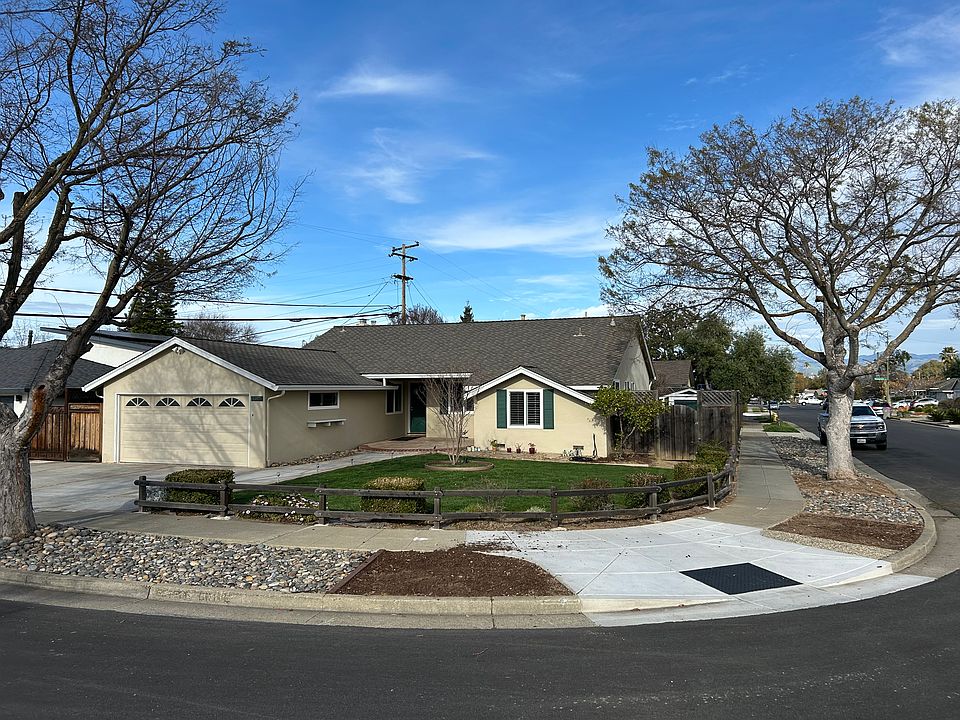 1st image of 5392 Estrade Dr