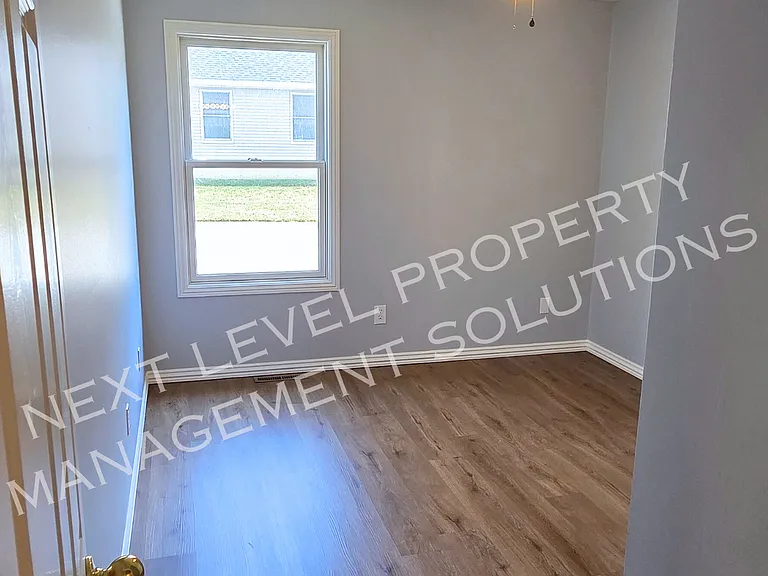 613 E Kimberly — Photo 13