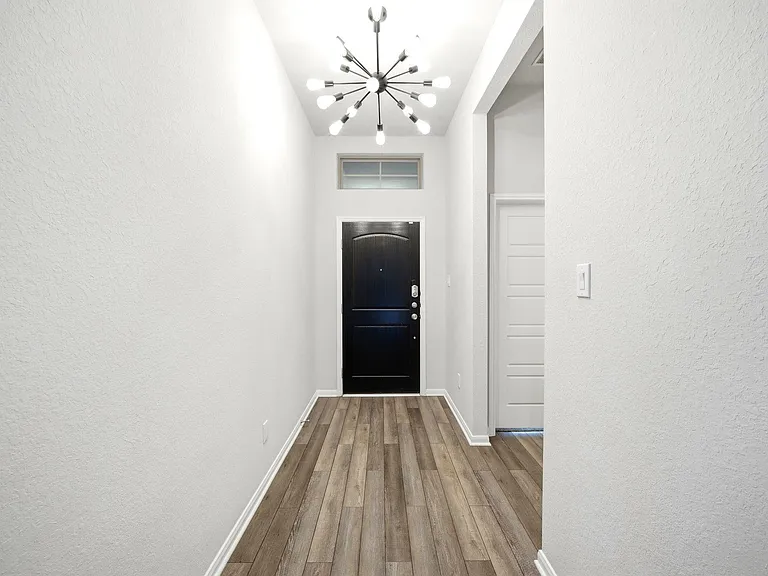 19218 Jenny Creek Ct — Photo 5