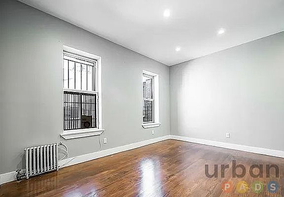 3rd image of 802 Park Pl APT 4D