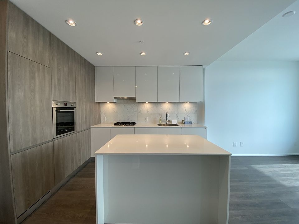 1st image of 4650 Brentwood Dr #2904