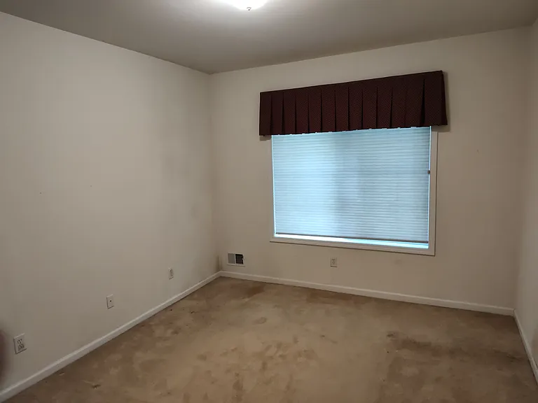 7 Ellis Ave #4 — Photo 8