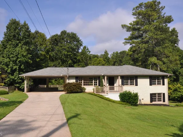 10150 N Coleman Rd, Roswell, GA 30075