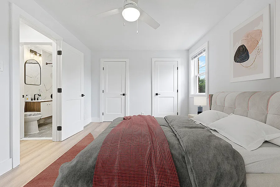 Colonial Village Apartments — Photo 2