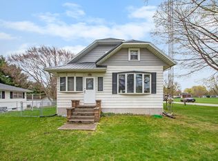 621 Park St, Coloma, MI 49038