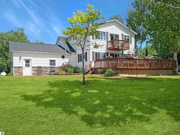 14375 E County Rd #638, Presque Isle, MI 49777