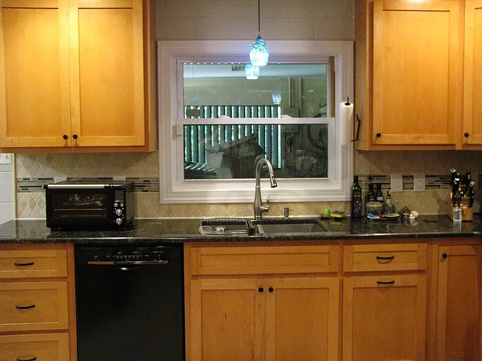 2907 Elgin St — Photo 6