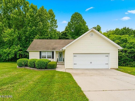 2nd image of 545 Drakewood Rd