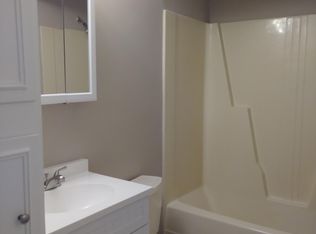 137 Woodland Dr, Fountain Inn, SC 29644