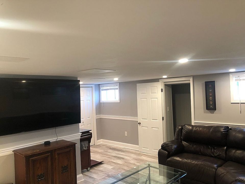 1st image of 22 Ledgewood Rd