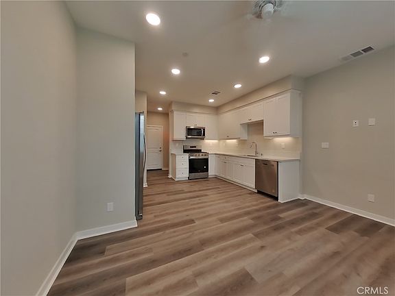 3rd image of 24699 Amor Ct