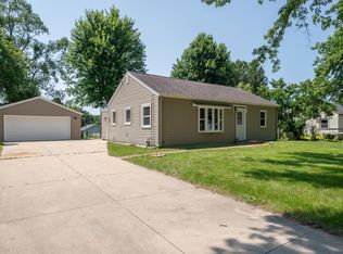 2718 Markay St SE, Rochester, MN 55904