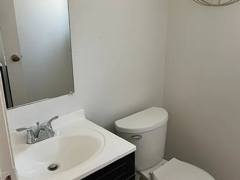1220 Pine Creek Way #1 — Photo 5