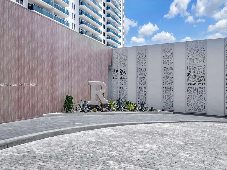 2301 Collins Ave #1206 — Photo 40
