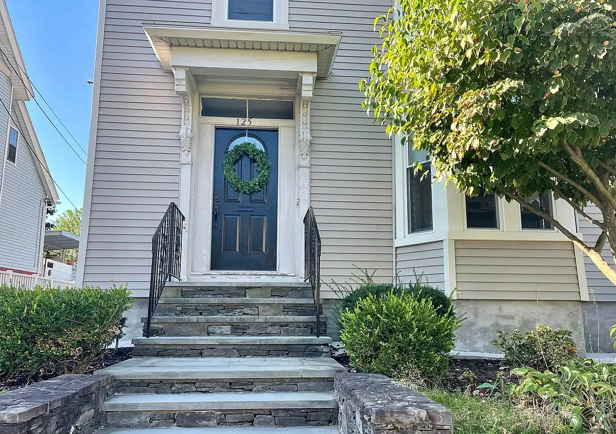 Building Photo - 125 Doyle Ave #2