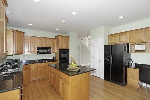 4th image of 5507 Rosinweed Ln E