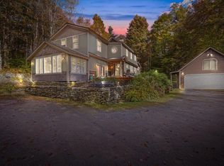 283 Gilcrist Rd, Stowe, VT 05672