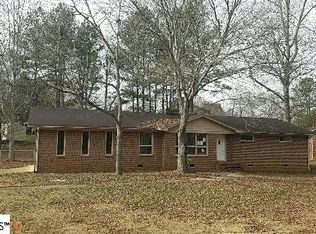 203 Libby Ln, Mauldin, SC 29662