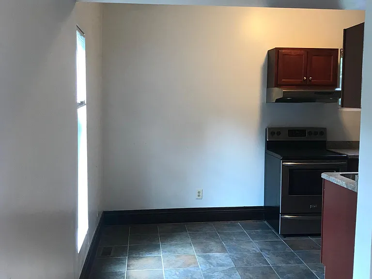 44 Beacon St — Photo 9