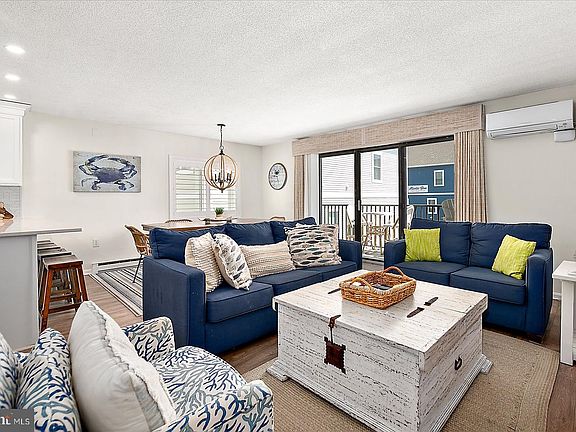 5th image of 13607 Wight St Unit 203