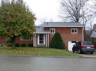 824 Pinecrest Dr, McKeesport, PA