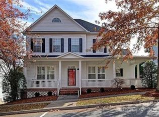 226 Fairview Ln, Davidson, NC 28036