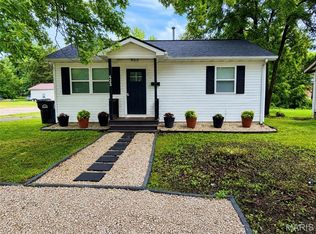433 W Eldon St, Saint James, MO 65559