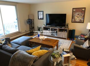 1326 Chicago Ave APT 502, Evanston, IL 60201