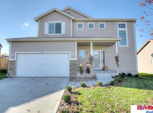 16547 Meredith Ave, Omaha, NE 68116