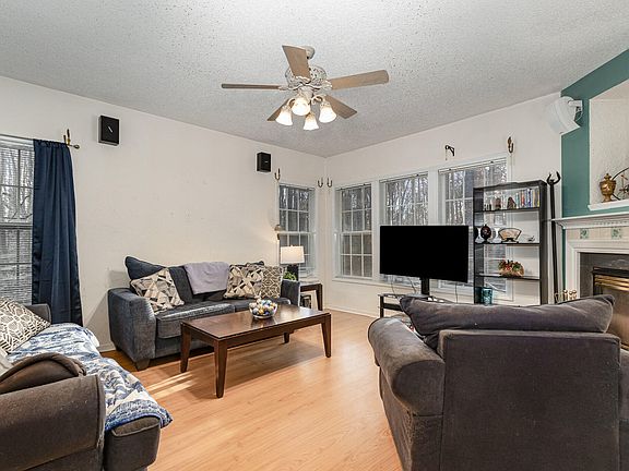 5th image of 2709 Brick Hearth Dr