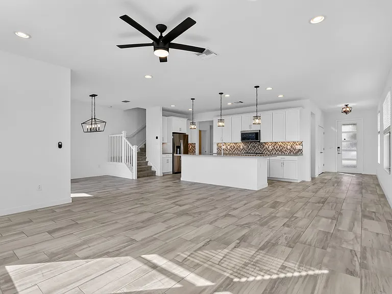 8792 Antarus Dr — Photo 18