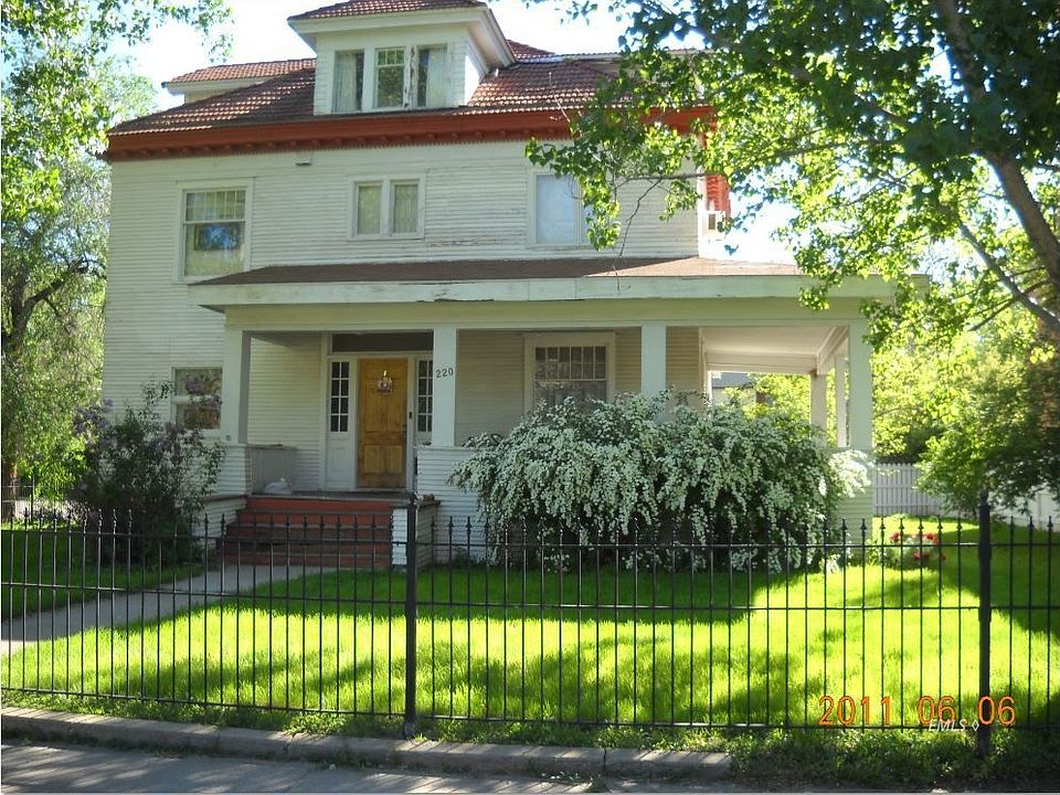 2nd image of 220 N 11th St