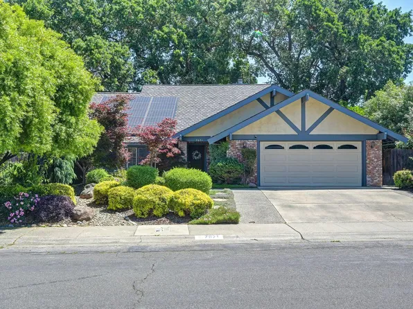 7671 Greenhaven Dr, Sacramento, CA 95831