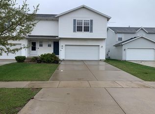 2801 Gill St, Bloomington, IL