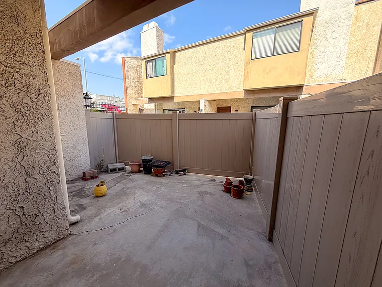18242 Burbank Blvd #8 — Photo 6