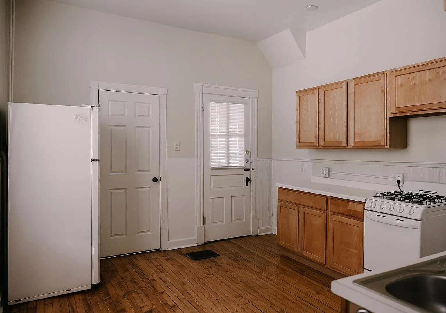 2117 Colfax — Photo 4