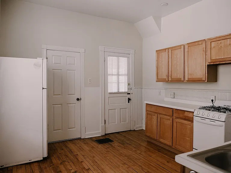 2117 Colfax — Photo 12