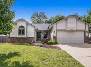 2303 N White Oak Rd, Derby, KS 67037