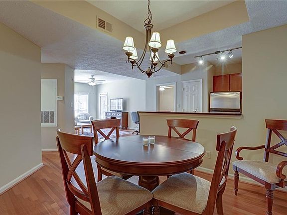 3rd image of 1250 Parkwood Cir SE #2206
