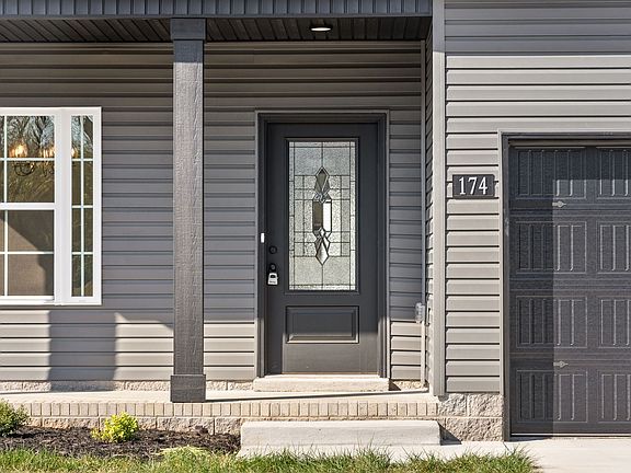 3rd image of 174 Monaghan Dr