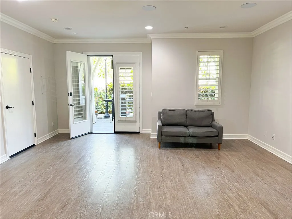 Building Photo - 6 Sablewood Cir #CI171