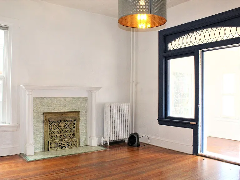 1311 N Downing St — Photo 21