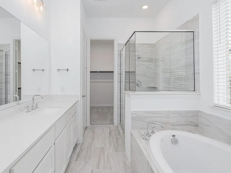 908 Utica Dr — Photo 38