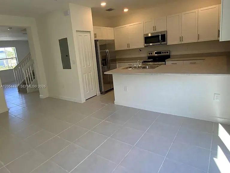 1859 SE 27th Ter #1859 — Photo 3