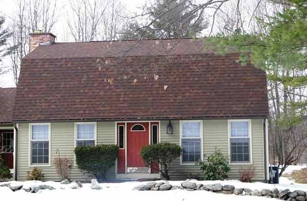 1st image of 52 Fieldstone Dr