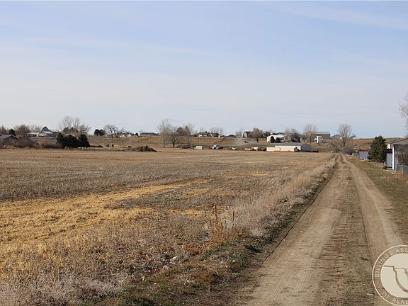 4th image of 615 Clarks River Rd