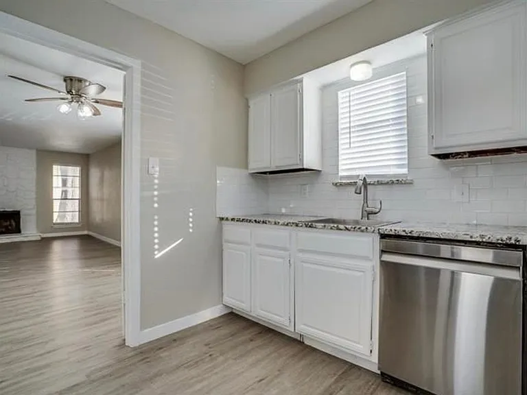 10650 Steppington Dr #122 — Photo 6